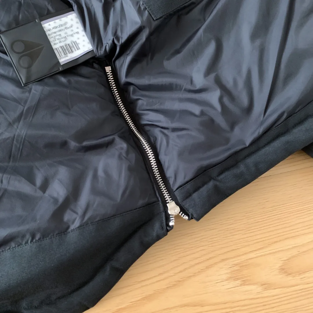：Y 119 🇨🇦Moose knuckles/ 06/ ： / （ ） :Cream White Black Navy Blue Moose knuckles . 2007 🇨🇦 ！ Premium ， 。 ， RMB 5040-15000 ！ ，LOGO ✂️. ！ . ！ MONCLER/ Canada Goose/ ，Moose knuckles 2019 …… ✂️ 90% ， ！ ✂️ ， ! ✂️ YKK， ， ！ ✂️ ， . ！ ✂️ 3D ， ⚠️Size:s-xxl